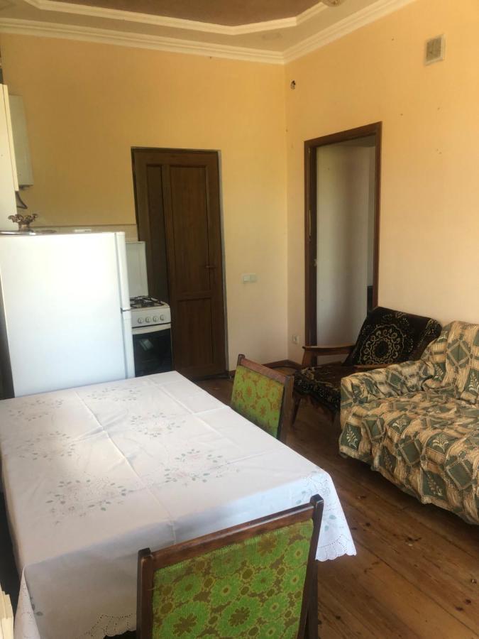 L&A Guest House Goris Exterior foto